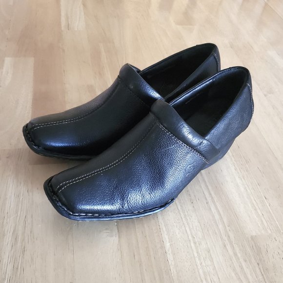 Born Shoes - Born Kinney Leather Comfort Shootie Slip-on Shoe - Black - size 7.5 38.5